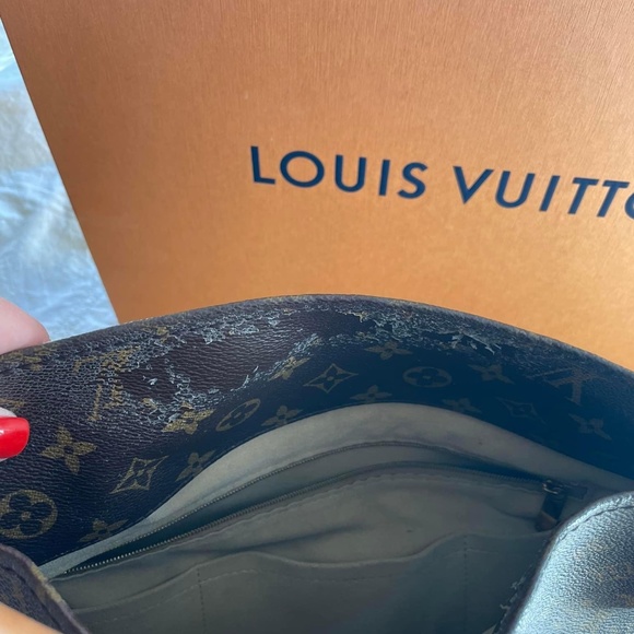 Louis Vuitton Artsy - Picture 3 of 6